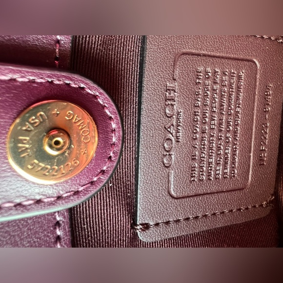 NWT Coach Minnie carryall - Picture 9 of 14